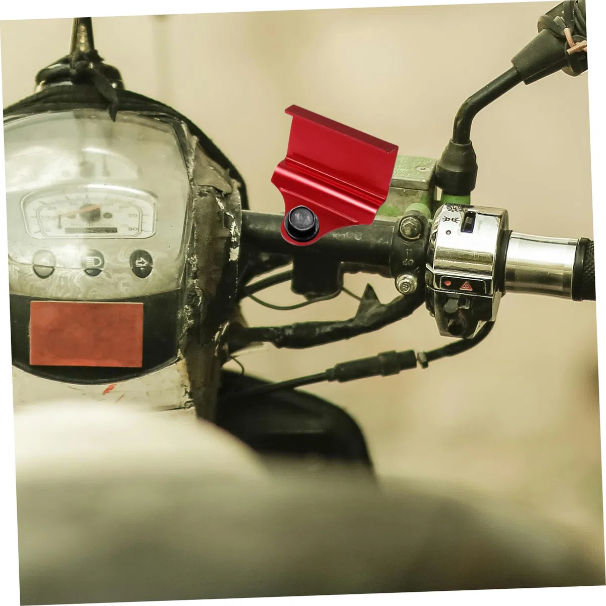 ULTECHNOVO Supporto Voltmetro Digitale Metallo Moto Staffa Montaggio Strumenti Termometro Protezione Serbatoio Manubrio Luci Modificata