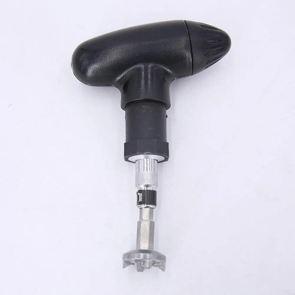 Chiave a cricchetto con manico in plastica e punta a 2 rebbi, in acciaio inox, design compatto, colore nero