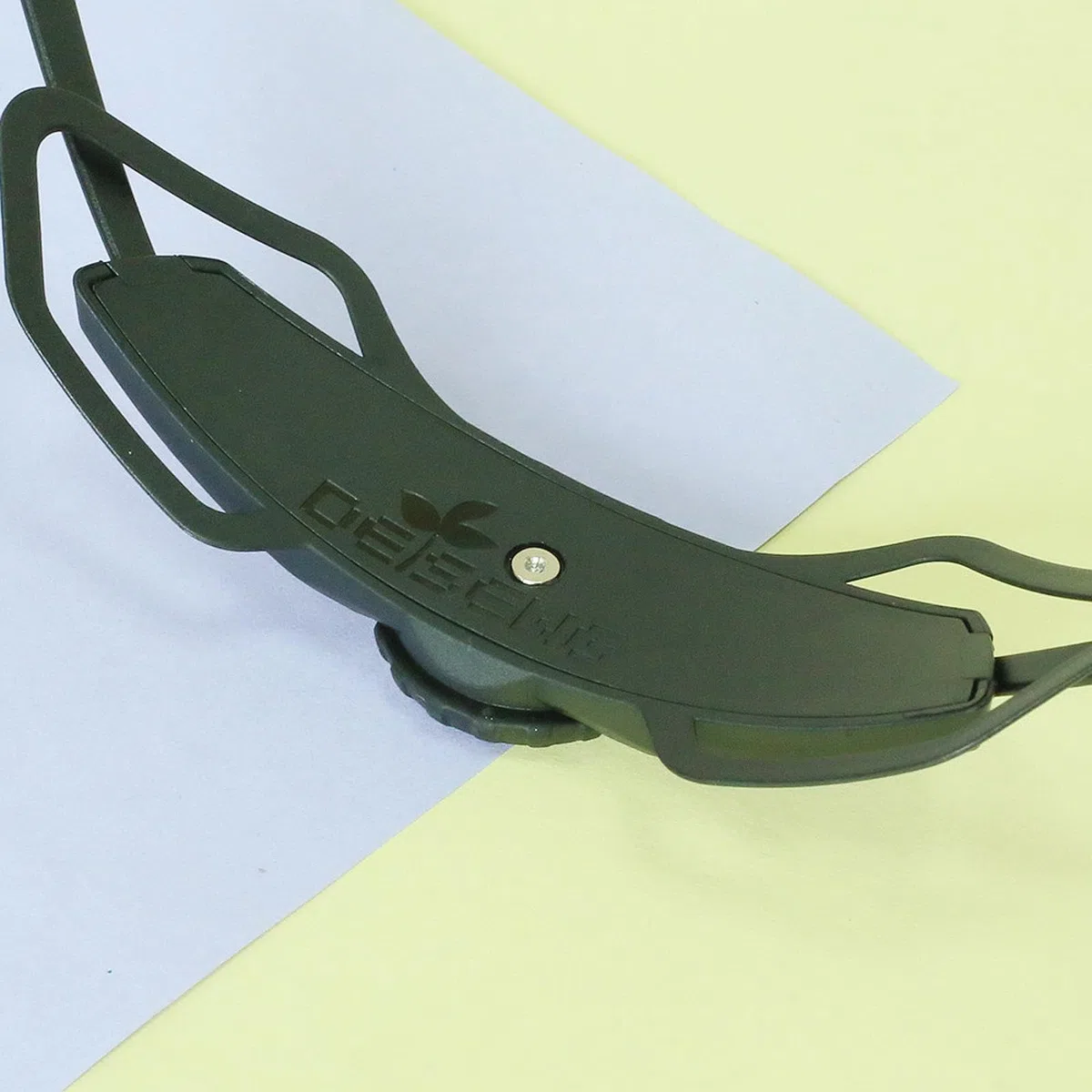 Sharplace Fibbia di Bloccaggio, Regolatore del Casco, Sistema di Ritenzione Universale per Casco per Ciclismo, Il Pattinaggio, L'alpinismo, L'equitazione, può Regolare La Circonferenza della Testa